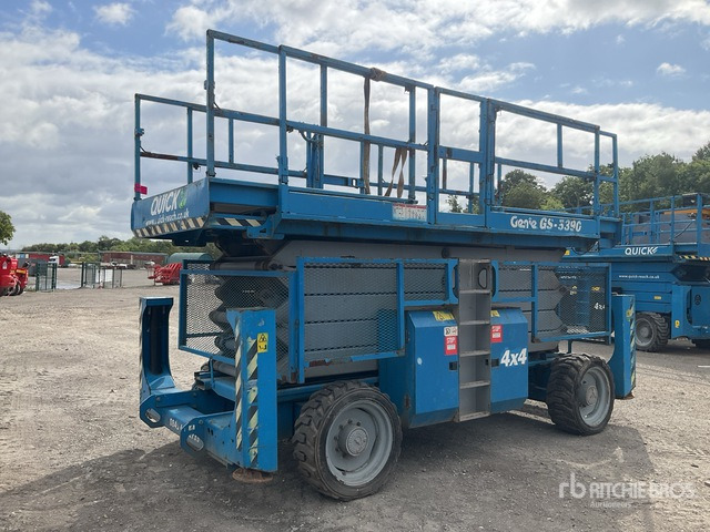 2008 Genie GS-5390 4x4 Diesel Scissor Lift - Plataforma de tijeras: foto 4 2008 Genie GS-5390 4x4 Diesel Scissor Lift - Plataforma de tijeras: foto 4