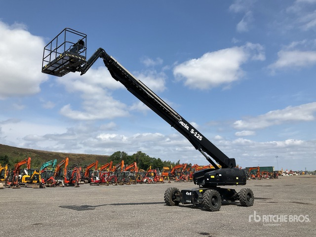 2009 Genie S125 4WD Diesel Articulating Boom Lift - Plataforma articulada: foto 1 2009 Genie S125 4WD Diesel Articulating Boom Lift - Plataforma articulada: foto 1