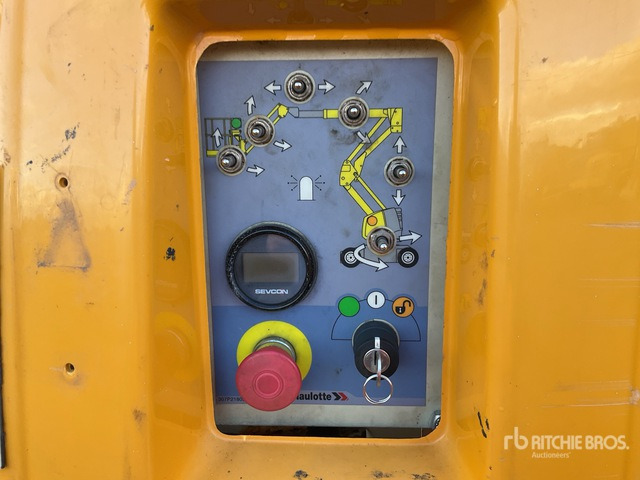 2012 Haulotte HA15IP 2WD Electric Articulating Boom Lift - Plataforma articulada: foto 5 2012 Haulotte HA15IP 2WD Electric Articulating Boom Lift - Plataforma articulada: foto 5