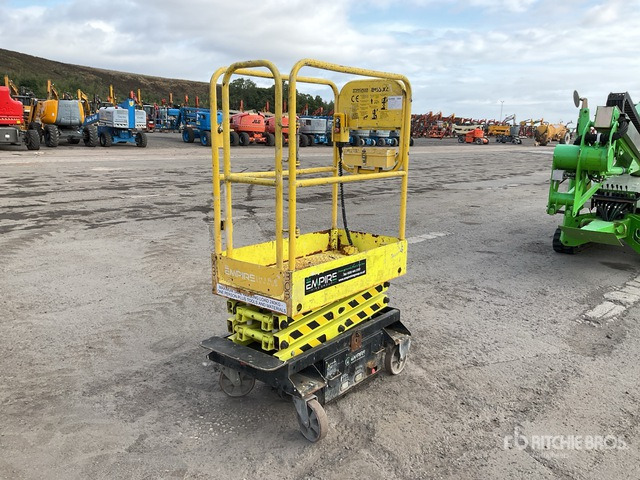 2012 Youngman Boss X3 Electric (Inoperable) Scissor Lift - Plataforma de tijeras: foto 4 2012 Youngman Boss X3 Electric (Inoperable) Scissor Lift - Plataforma de tijeras: foto 4