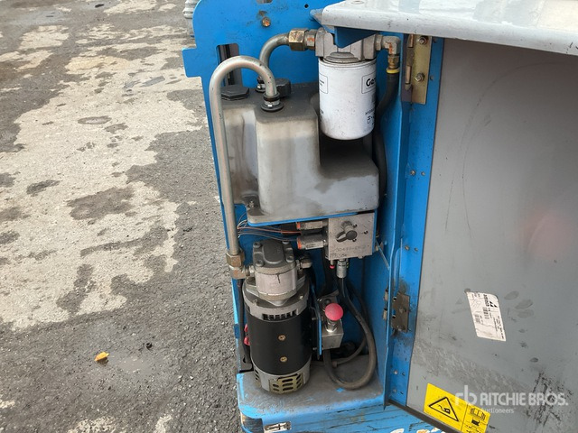 2014 Genie QS15 Vertical Mast Lift - Plataforma de mástil vertical: foto 5 2014 Genie QS15 Vertical Mast Lift - Plataforma de mástil vertical: foto 5