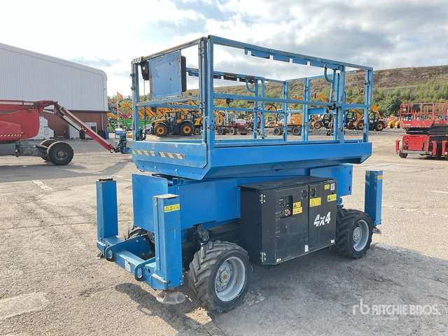 2015 Genie GS3369RT 4x4 Diesel Scissor Lift - Plataforma de tijeras: foto 3 2015 Genie GS3369RT 4x4 Diesel Scissor Lift - Plataforma de tijeras: foto 3