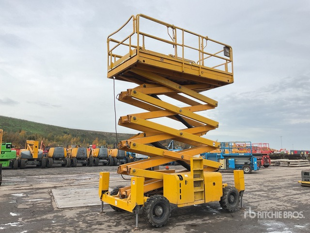 2015 Haulotte H18SX 4x4 Diesel Scissor Lift - Plataforma de tijeras: foto 1 2015 Haulotte H18SX 4x4 Diesel Scissor Lift - Plataforma de tijeras: foto 1