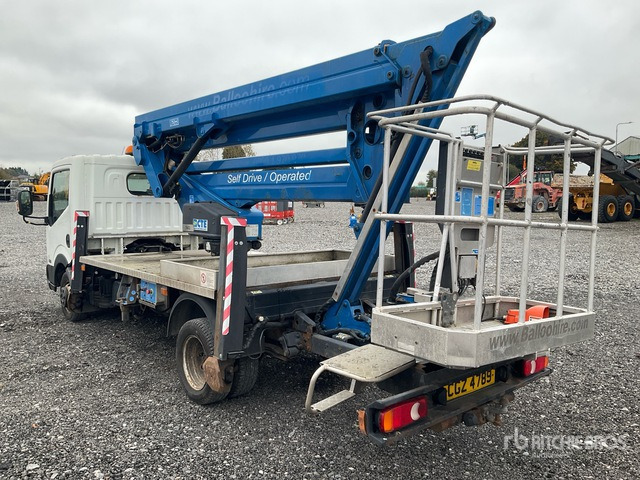 2015 Nissan Cabstar NT400 2015 CTE ZED 21.2JH 20 m on 4x2 Bucket Truck - Camión con plataforma elevadora: foto 5 2015 Nissan Cabstar NT400 2015 CTE ZED 21.2JH 20 m on 4x2 Bucket Truck - Camión con plataforma elevadora: foto 5