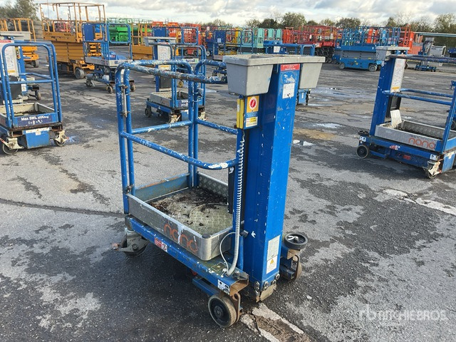 2017 Power Tower Nano Vertical Mast Lift - Plataforma de mástil vertical: foto 3 2017 Power Tower Nano Vertical Mast Lift - Plataforma de mástil vertical: foto 3