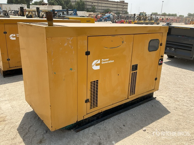 2005 Cummins 100 kVA Skid-Mounted Generator Set - Generador industriale: foto 3 2005 Cummins 100 kVA Skid-Mounted Generator Set - Generador industriale: foto 3