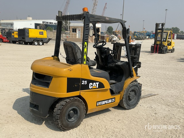 2010 Cat DP25NT 2.5 ton Forklift - Carretilla elevadora diésel: foto 3 2010 Cat DP25NT 2.5 ton Forklift - Carretilla elevadora diésel: foto 3