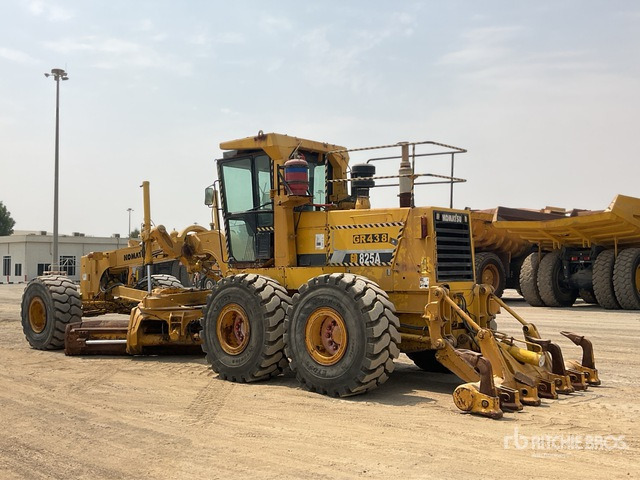 2011 Komatsu GD825A-2 - Grader: foto 4 2011 Komatsu GD825A-2 - Grader: foto 4