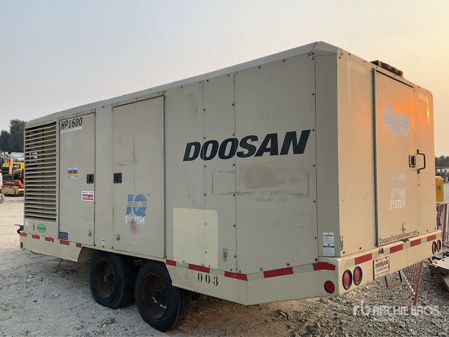 2013 Doosan HP1600WCU-EX-T3 Mobile Air Compressor - Compresor de aire: foto 2 2013 Doosan HP1600WCU-EX-T3 Mobile Air Compressor - Compresor de aire: foto 2