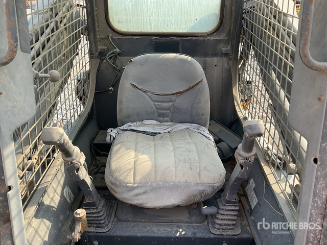 2014 New Holland L225 (Inoperable) Skid Steer Loader - Minicargadora: foto 5 2014 New Holland L225 (Inoperable) Skid Steer Loader - Minicargadora: foto 5