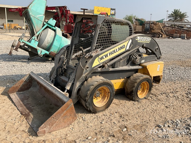 2014 New Holland L225 (Inoperable) Skid Steer Loader - Minicargadora: foto 2 2014 New Holland L225 (Inoperable) Skid Steer Loader - Minicargadora: foto 2