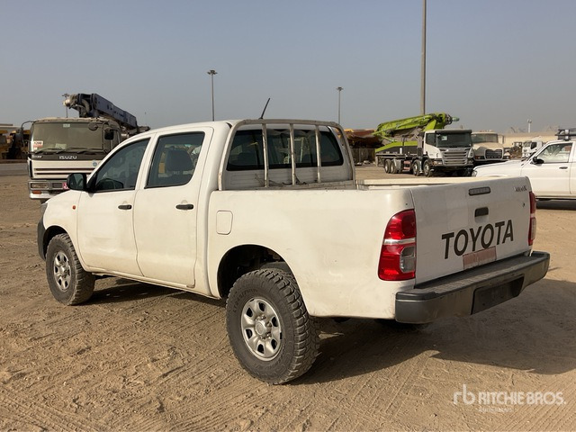 2014 Toyota Hilux 4x4 Crew Cab Pickup - Pick-up: foto 2 2014 Toyota Hilux 4x4 Crew Cab Pickup - Pick-up: foto 2