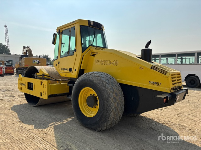 2015 Bomag BW211D-40 Smooth Drum Compactor - Compactador: foto 2 2015 Bomag BW211D-40 Smooth Drum Compactor - Compactador: foto 2