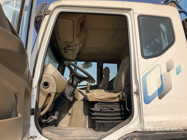 2015 Tata Daewoo Novus SE 2015 Dong Yang SS7506S 20 ton S ... Flatbed Truck with Crane - Camión caja abierta, Camión grúa: foto 5 2015 Tata Daewoo Novus SE 2015 Dong Yang SS7506S 20 ton S ... Flatbed Truck with Crane - Camión caja abierta, Camión grúa: foto 5