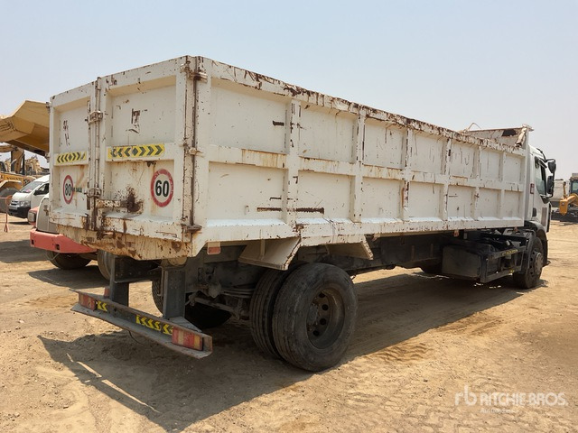 2016 Renault D18 4x2 (Inoperable) S/A Dump Truck - Camión volquete: foto 3 2016 Renault D18 4x2 (Inoperable) S/A Dump Truck - Camión volquete: foto 3