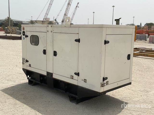 2021 Cat DE110E2 113 kVA Skid-Mounted Generator Set - Generador industriale: foto 3 2021 Cat DE110E2 113 kVA Skid-Mounted Generator Set - Generador industriale: foto 3