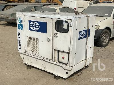 FG WILSON PEP18 18 kVA Skid-Mounted - Generador industriale: foto 3 FG WILSON PEP18 18 kVA Skid-Mounted - Generador industriale: foto 3