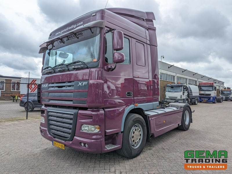 DAF FT XF105.410 4x2 Euro5 FT XF105.410 4x2 SpaceCab Euro5 - Side Skirts - Spare Wheel - Original Holland truck - Cabeza tractora: foto 1 DAF FT XF105.410 4x2 Euro5 FT XF105.410 4x2 SpaceCab Euro5 - Side Skirts - Spare Wheel - Original Holland truck - Cabeza tractora: foto 1
