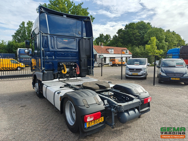 DAF XF 440 FT 4x2 SuperSpaceCab Euro6A - MEGA - Retarder - HandGeschakeld - 283.000KM! - Cabeza tractora: foto 4 DAF XF 440 FT 4x2 SuperSpaceCab Euro6A - MEGA - Retarder - HandGeschakeld - 283.000KM! - Cabeza tractora: foto 4