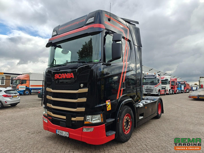 Scania S450 4x2 Highline Euro6D - Retarder - Dubbele Tanks - Standairco - SMARTTacho V2 - Cabeza tractora: foto 1 Scania S450 4x2 Highline Euro6D - Retarder - Dubbele Tanks - Standairco - SMARTTacho V2 - Cabeza tractora: foto 1