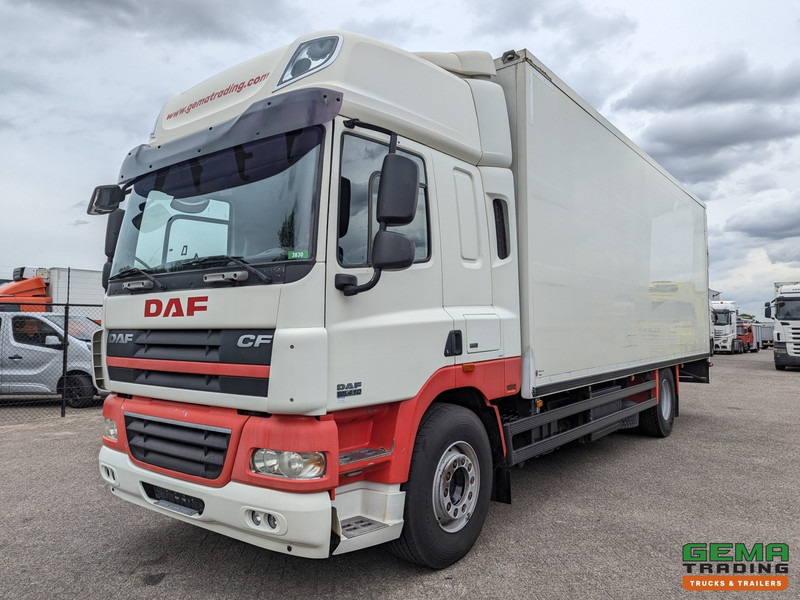 DAF CF85.410 4x2 Spacecab Euro5 - Geïsoleerde bak 7.6m - Laadklep 1500kg - Reservewiel - Camión caja cerrada: foto 1 DAF CF85.410 4x2 Spacecab Euro5 - Geïsoleerde bak 7.6m - Laadklep 1500kg - Reservewiel - Camión caja cerrada: foto 1