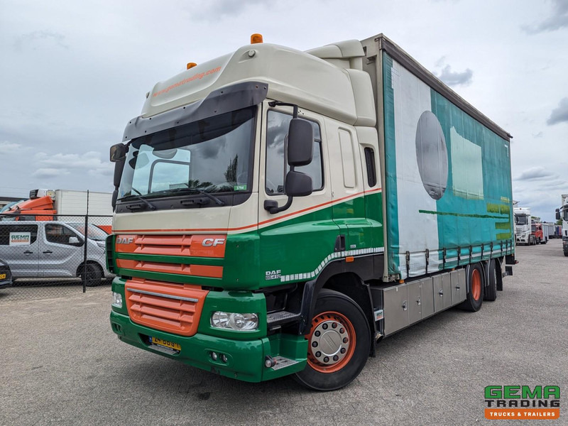 DAF FAN CF85.410 6x2/4 Spacecab Euro5 EEV - Schuifzeilen/dak 7.23m + Laadklep 6000kg - Camión lona: foto 1 DAF FAN CF85.410 6x2/4 Spacecab Euro5 EEV - Schuifzeilen/dak 7.23m + Laadklep 6000kg - Camión lona: foto 1