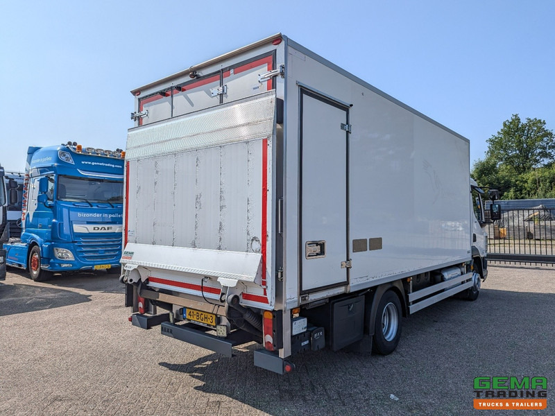 DAF LF 210 FA 4x2 Slaapcab Euro6 - Koelbak 5.5M + Konvekta/Solar-Koeler + Laadklep 1500KG - Zijdeur - 08/2025 APK - Camión frigorífico: foto 4 DAF LF 210 FA 4x2 Slaapcab Euro6 - Koelbak 5.5M + Konvekta/Solar-Koeler + Laadklep 1500KG - Zijdeur - 08/2025 APK - Camión frigorífico: foto 4