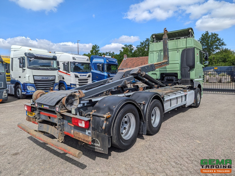 DAF XF 440 FAS 6x2 Spacecab Euro6A - HaakarmSysteem 21T - Hiab XR21S63 - Lift-As - Dubbele tanks - Camión multibasculante: foto 3 DAF XF 440 FAS 6x2 Spacecab Euro6A - HaakarmSysteem 21T - Hiab XR21S63 - Lift-As - Dubbele tanks - Camión multibasculante: foto 3