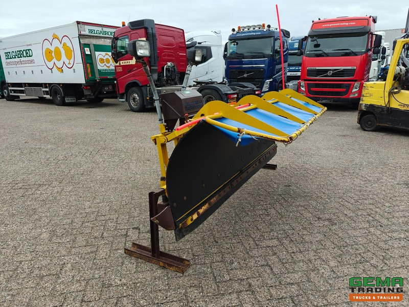 NIDO HYL-240-K24V EPZ-0 SneeuwSchuiver - Hydraulisch verstelbaar - 24V - 2.7M - Cuchilla quitanieves: foto 5 NIDO HYL-240-K24V EPZ-0 SneeuwSchuiver - Hydraulisch verstelbaar - 24V - 2.7M - Cuchilla quitanieves: foto 5