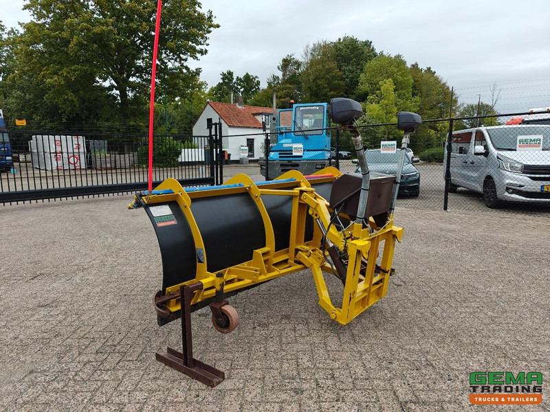 NIDO HYL-240-K24V EPZ-0 SneeuwSchuiver - Hydraulisch verstelbaar - 24V - 2.7M - Cuchilla quitanieves: foto 2 NIDO HYL-240-K24V EPZ-0 SneeuwSchuiver - Hydraulisch verstelbaar - 24V - 2.7M - Cuchilla quitanieves: foto 2