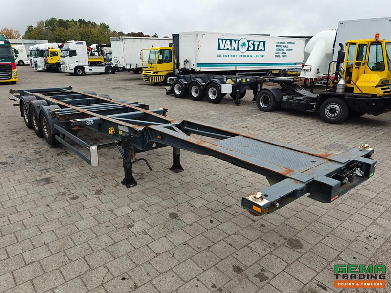 Schmitz Cargobull SCF 24 G 3-Assen MB - LiftAs - Schijfremmen - Vast Chassis - 2x20FT 1x30FT 40FT aansluiting - Semirremolque portacontenedore/ Intercambiable: foto 4 Schmitz Cargobull SCF 24 G 3-Assen MB - LiftAs - Schijfremmen - Vast Chassis - 2x20FT 1x30FT 40FT aansluiting - Semirremolque portacontenedore/ Intercambiable: foto 4