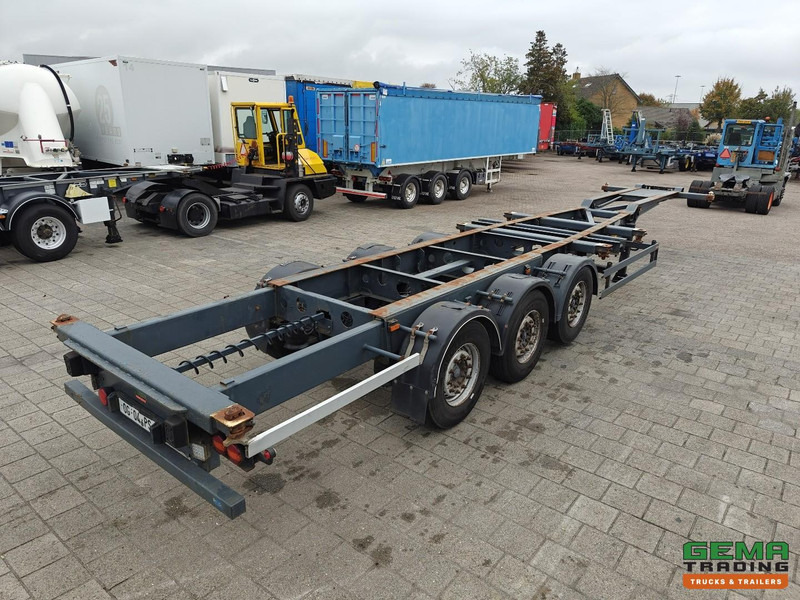 Schmitz Cargobull SCF 24 G 3-Assen MB - LiftAs - Schijfremmen - Vast Chassis - 2x20FT 1x30FT 40FT aansluiting - Semirremolque portacontenedore/ Intercambiable: foto 1 Schmitz Cargobull SCF 24 G 3-Assen MB - LiftAs - Schijfremmen - Vast Chassis - 2x20FT 1x30FT 40FT aansluiting - Semirremolque portacontenedore/ Intercambiable: foto 1