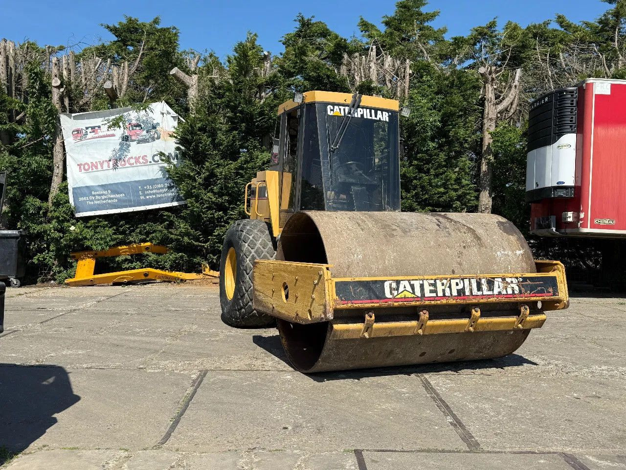 CAT CS 563 Roller with vibration - Compactador: foto 1 CAT CS 563 Roller with vibration - Compactador: foto 1
