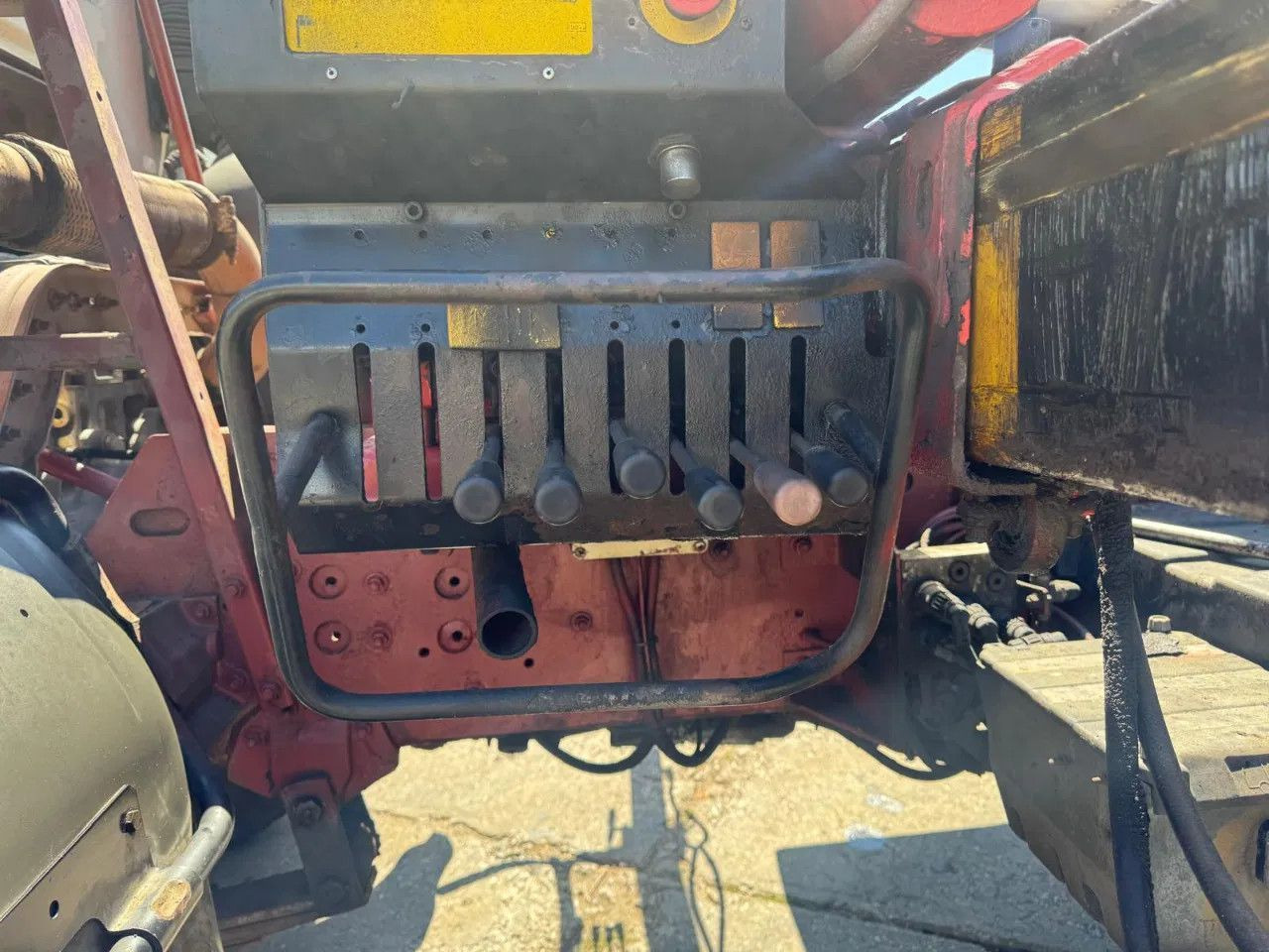 Renault Kerax 340 4X2 Tipper+Crane Spring/Spring Euro2 M - Cabeza tractora: foto 3 Renault Kerax 340 4X2 Tipper+Crane Spring/Spring Euro2 M - Cabeza tractora: foto 3