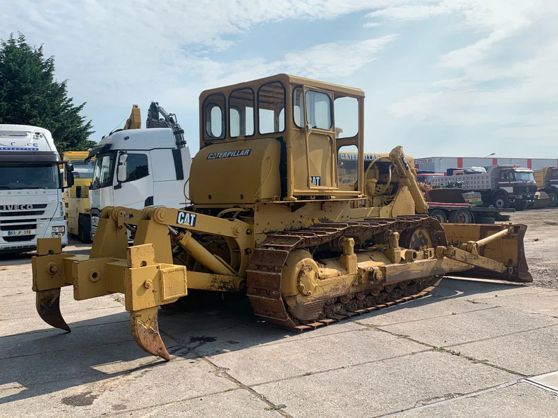Caterpillar D7E Bulldozer with ripper CLUTCH DEFECT - Bulldozer: foto 4 Caterpillar D7E Bulldozer with ripper CLUTCH DEFECT - Bulldozer: foto 4