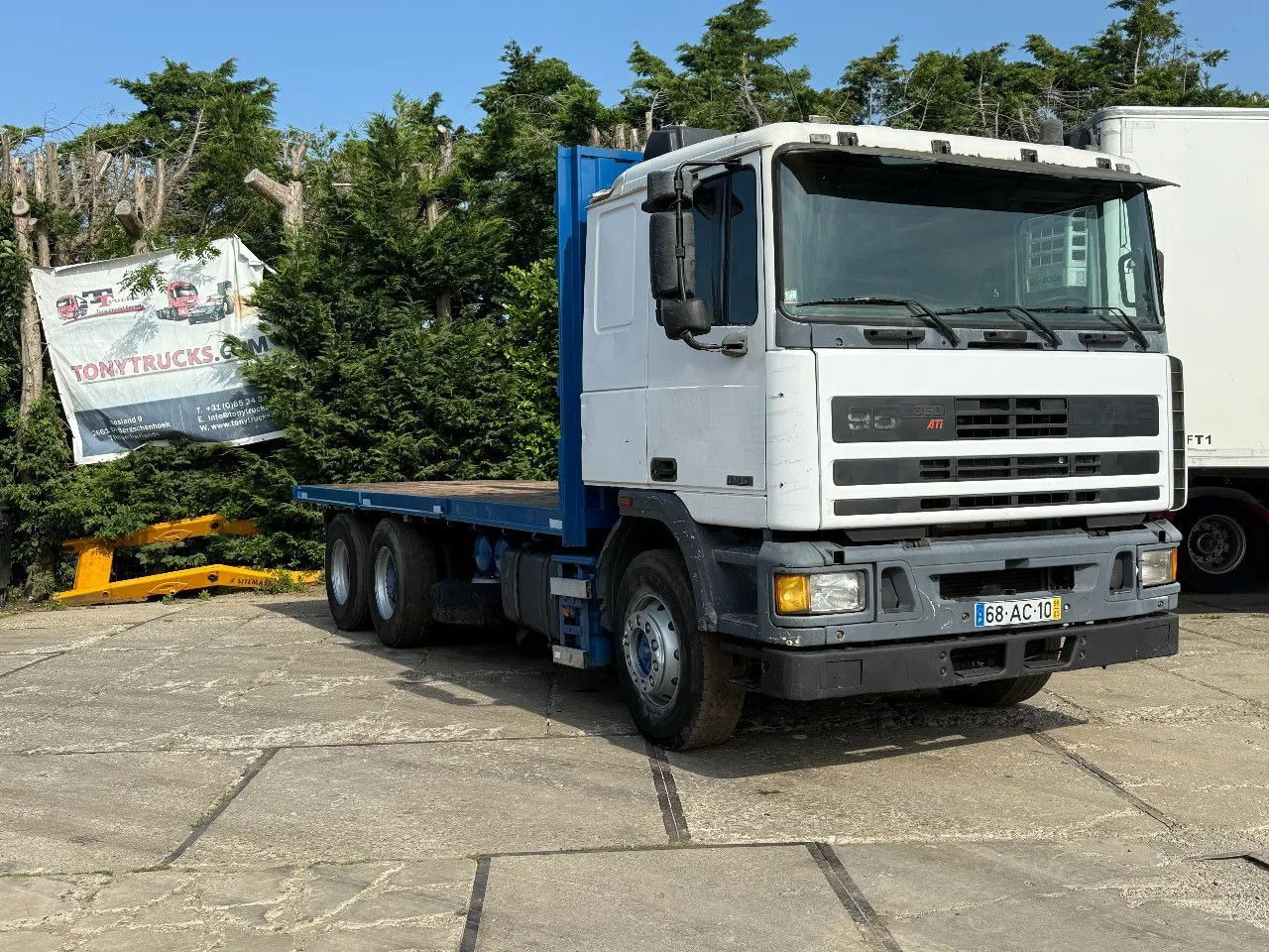 DAF 95.360 ATI 6X2 Chassis ZF Manual Gearbox - Camión caja abierta: foto 1 DAF 95.360 ATI 6X2 Chassis ZF Manual Gearbox - Camión caja abierta: foto 1