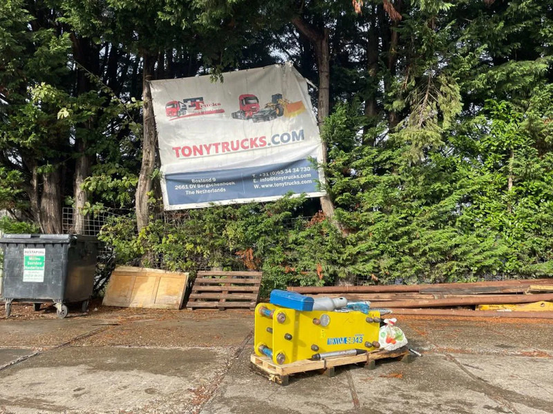 Soosan SB43 Hydraulic Breaker - Implemento para Maquinaria de construcción: foto 1 Soosan SB43 Hydraulic Breaker - Implemento para Maquinaria de construcción: foto 1