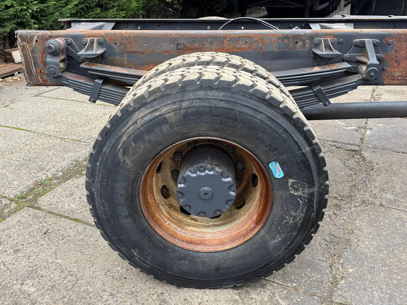 Mercedes-Benz 2036 V10 4X4 Chassis Spring/Spring Manual Gearbox - Camión chasis: foto 5 Mercedes-Benz 2036 V10 4X4 Chassis Spring/Spring Manual Gearbox - Camión chasis: foto 5