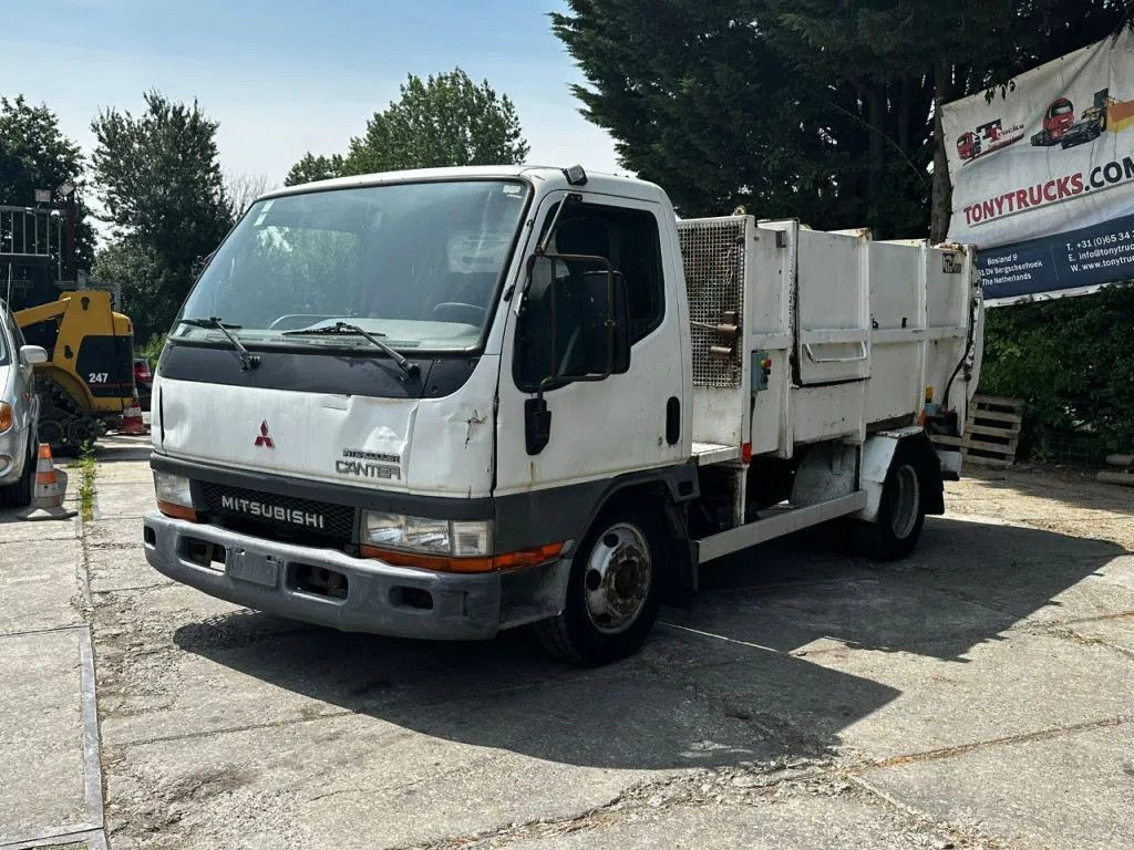 Mitsubishi Canter GARBAGE TRUCK SPRING/SPRING MANUAL GEARBO - Camión de basura: foto 2 Mitsubishi Canter GARBAGE TRUCK SPRING/SPRING MANUAL GEARBO - Camión de basura: foto 2