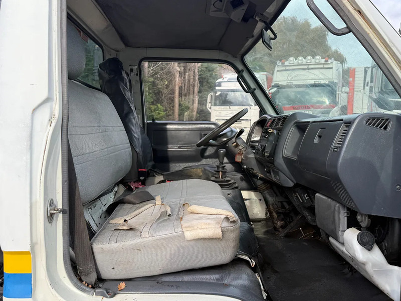 Camión volquete Toyota DYNA 400 4X2 Tipper Spring/Spring Manual Gearbox 7.5T: foto 10