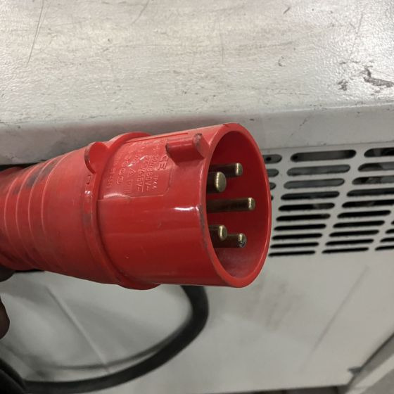 Benning 48V/190A Tebetron - Sistema eléctrico para Equipo de manutención: foto 5 Benning 48V/190A Tebetron - Sistema eléctrico para Equipo de manutención: foto 5