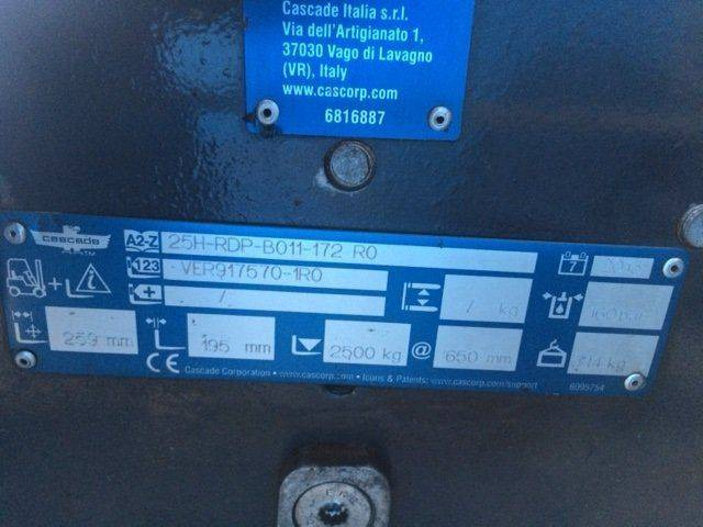 Cascade Rotating 360° Paper Roll Clamp - Pinza: foto 1 Cascade Rotating 360° Paper Roll Clamp - Pinza: foto 1