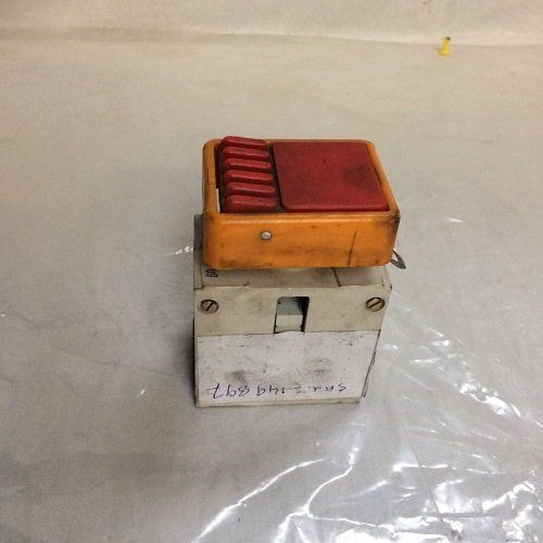 EMERGENCY SWITCH, HEIGH POWER - Relé para Equipo de manutención: foto 1 EMERGENCY SWITCH, HEIGH POWER - Relé para Equipo de manutención: foto 1