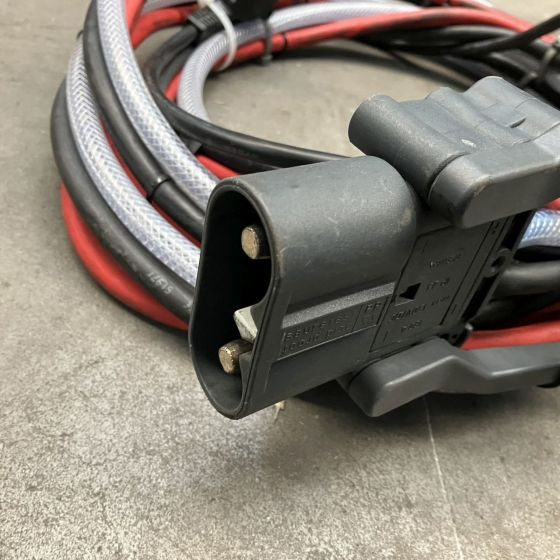 Hawker 24V/72A Lifetech TC1LT - Sistema eléctrico para Equipo de manutención: foto 2 Hawker 24V/72A Lifetech TC1LT - Sistema eléctrico para Equipo de manutención: foto 2