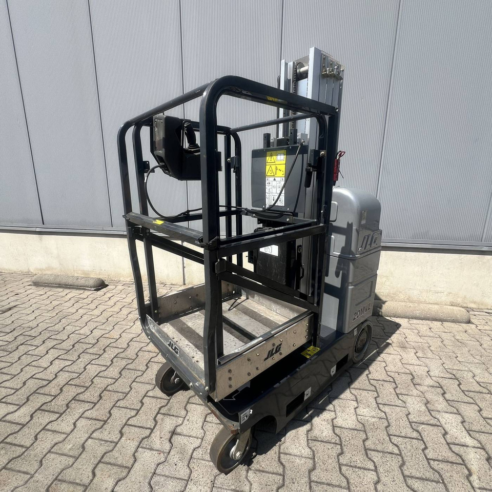 JLG 20MVL - Plataforma de mástil vertical: foto 2 JLG 20MVL - Plataforma de mástil vertical: foto 2
