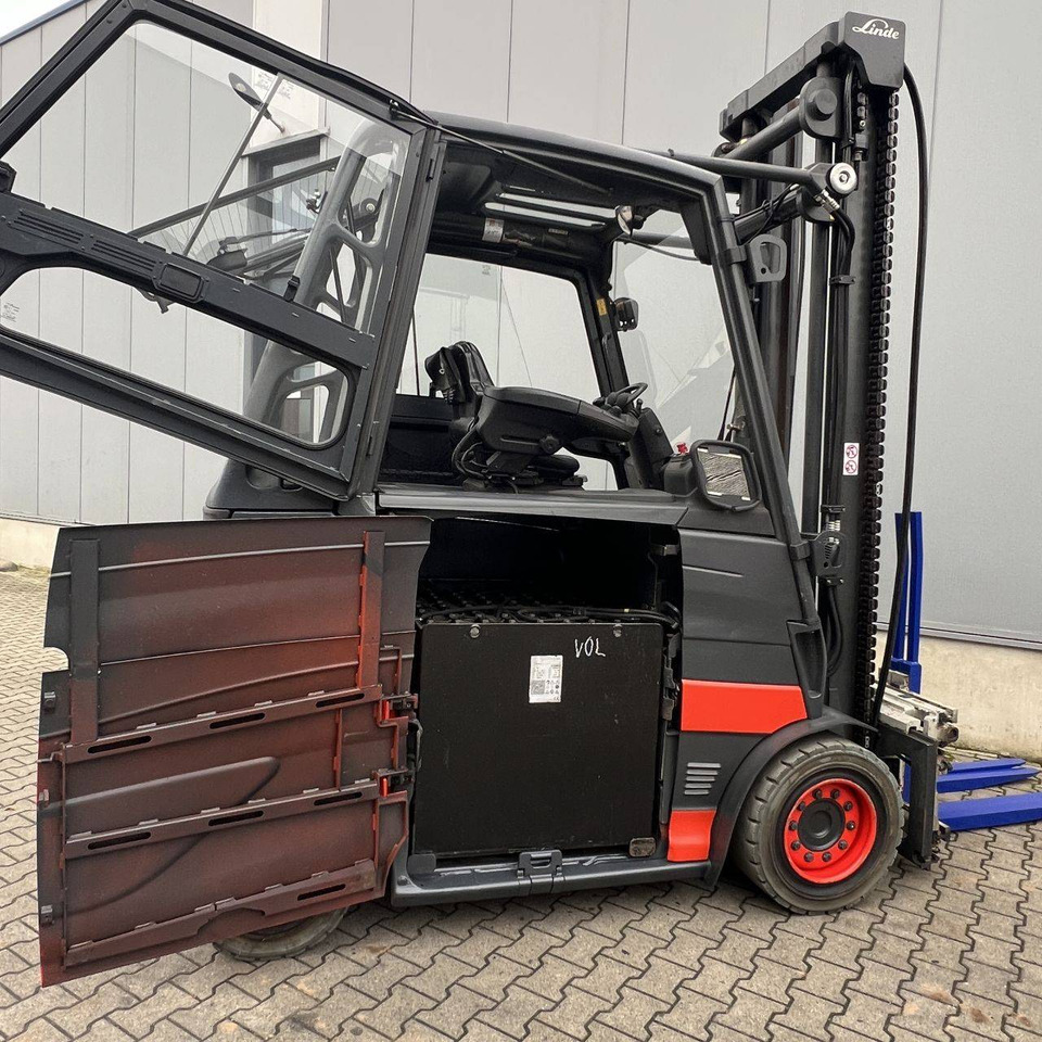 Carretilla elevadora eléctrica Linde E40/600H(388) High: foto 8 Carretilla elevadora eléctrica Linde E40/600H(388) High: foto 8