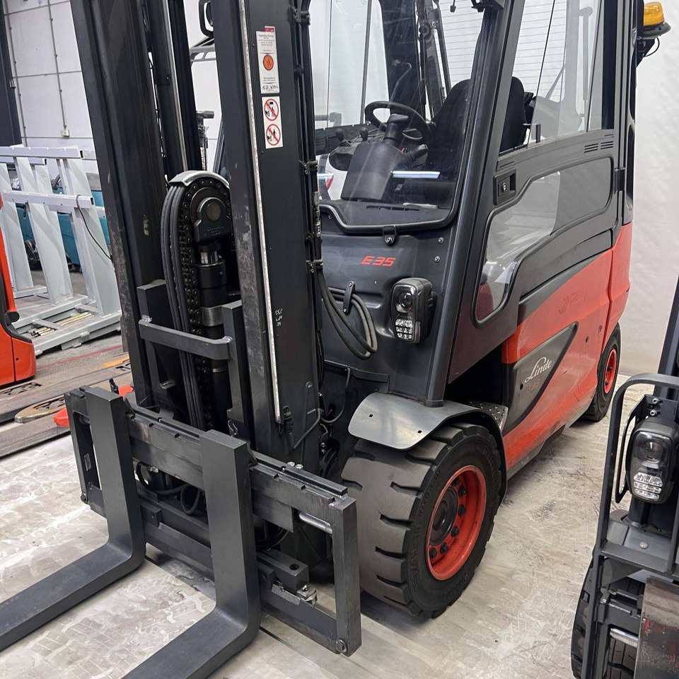 Carretilla elevadora eléctrica Linde E40-600HL (388): foto 13 Carretilla elevadora eléctrica Linde E40-600HL (388): foto 13