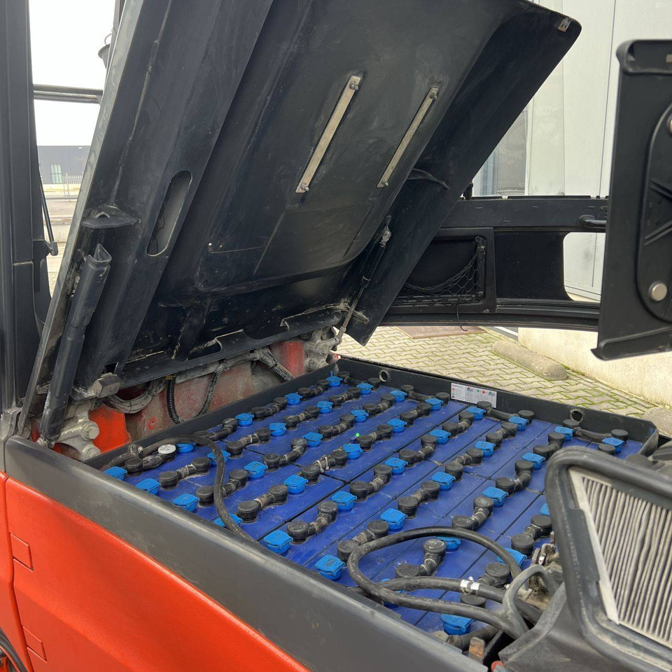 Carretilla elevadora eléctrica Linde E40-600HL (388): foto 8 Carretilla elevadora eléctrica Linde E40-600HL (388): foto 8