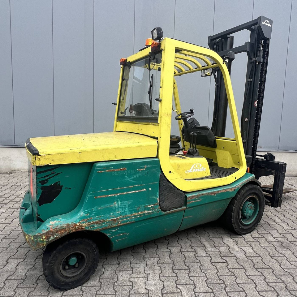 Linde E48P (337) - Carretilla elevadora eléctrica: foto 2 Linde E48P (337) - Carretilla elevadora eléctrica: foto 2