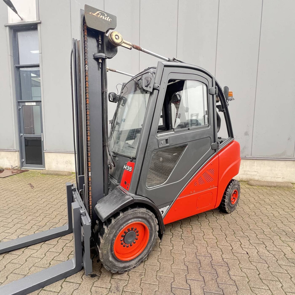Linde H30D (393) - Carretilla elevadora diésel: foto 1 Linde H30D (393) - Carretilla elevadora diésel: foto 1